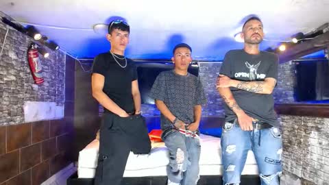 anghelytos online show from October 28, 2025, 9:39 pm