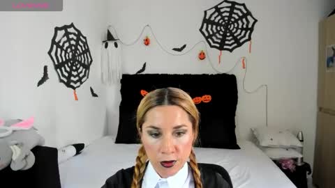 angie online show from October 16, 2025, 4:08 pm
