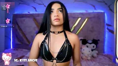 Snapshot of angie_boo_ chatting on October 17, 2025, 2:15 am Angie online show from October 17, 2025, 2:15 am