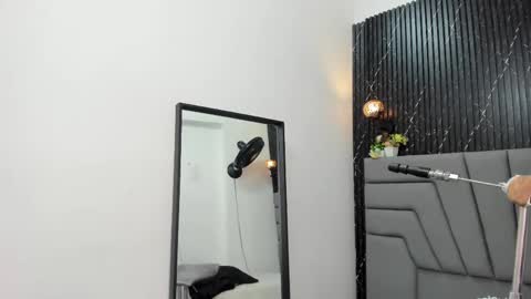 A N G I E.  online show from April 16, 2026, 8:42 pm