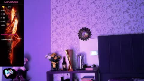 Snapshot of angiebaxter chatting on December 25, 2024, 12:27 am Angiebaxt online show from December 25, 2024, 12:27 am