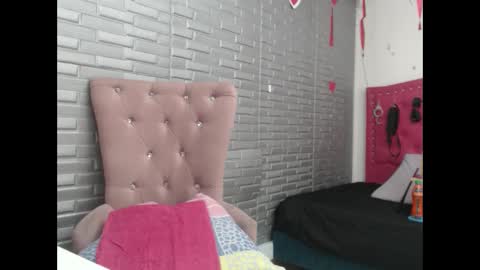 Snapshot of angierot2025 chatting on September 9, 2025, 12:54 am angierot2025 online show from September 9, 2025, 12:54 am