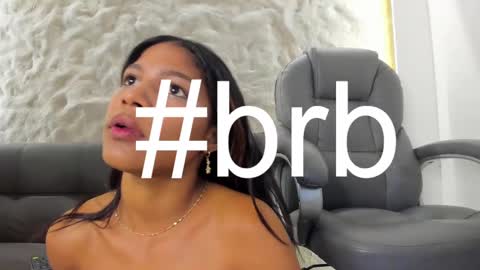 angy_avila online show from February 17, 2025, 2:59 pm