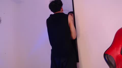 anhonymus online show from September 11, 2025, 4:56 am