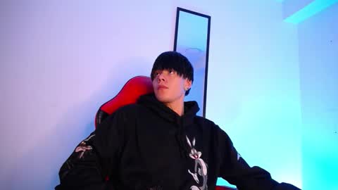 anhonymus online show from November 18, 2025, 3:34 am