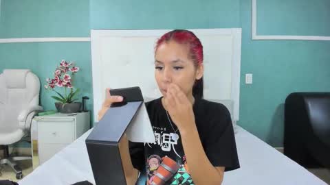 Snapshot of ania_gomez chatting on February 17, 2026, 8:15 pm Ania online show from February 17, 2026, 8:15 pm