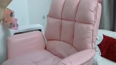 anianqueen online show from March 25, 2026, 2:23 pm