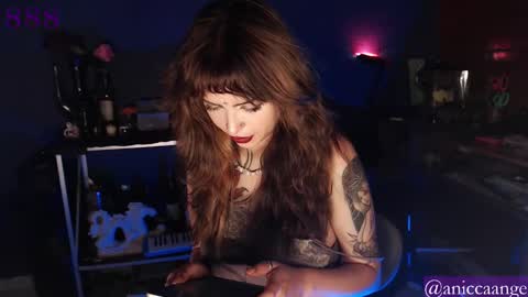 Nicca OF Aniccaangel online show from September 26, 2025, 2:04 am