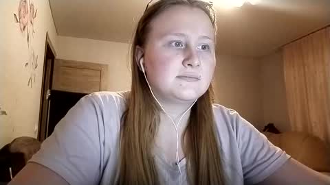 Snapshot of anika_lipps chatting on December 13, 2025, 10:59 pm Anika online show from December 13, 2025, 10:59 pm