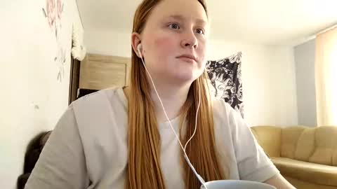 Snapshot of anika_lipps chatting on January 19, 2026, 1:37 pm Anika online show from January 19, 2026, 1:37 pm