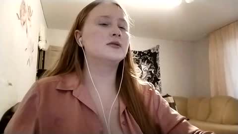 Snapshot of anika_lipps chatting on February 1, 2026, 3:32 pm Anika online show from February 1, 2026, 3:32 pm