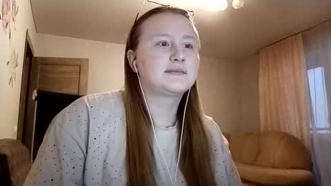 Snapshot of anika_lipps chatting on February 6, 2026, 3:37 pm Anika online show from February 6, 2026, 3:37 pm