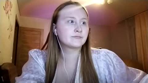 Snapshot of anika_lipps chatting on March 12, 2026, 12:06 am Anika online show from March 12, 2026, 12:06 am