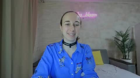 anikabloom online show from January 9, 2025, 1:18 am