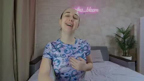 anikabloom online show from January 25, 2025, 2:15 am