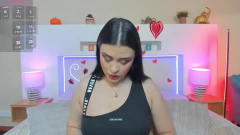 Snapshot of anikaromanof chatting on February 23, 2026, 11:18 am Anika Romano online show from February 23, 2026, 11:18 am