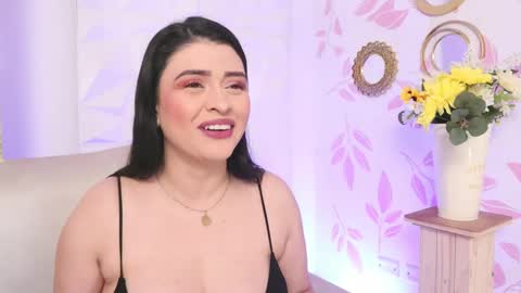 Lauren Anika online show from February 18, 2025, 12:06 pm