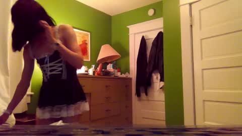 Ani online show from November 1, 2025, 9:44 am