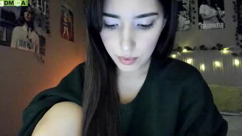 Snapshot of anisa_sweet chatting on October 21, 2025, 8:15 am Anisa Moan from LovenseWet from Tip MenuOpen for Private online show from October 21, 2025, 8:15 am