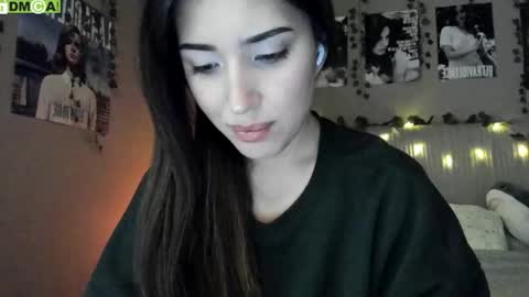 Snapshot of anisa_sweet chatting on October 22, 2025, 3:07 am Anisa Moan from LovenseWet from Tip MenuOpen for Private online show from October 22, 2025, 3:07 am