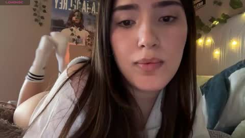 Snapshot of anisa_sweet chatting on February 15, 2026, 7:51 am Anisa Moan from LovenseWet from Tip MenuOpen for Private online show from February 15, 2026, 7:51 am