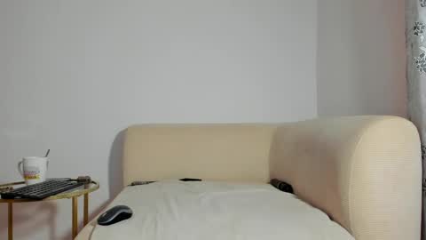 Luna online show from May 14, 2026, 5:36 am