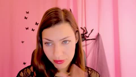 Anni online show from November 24, 2025, 6:13 am