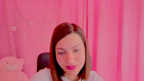 Anni online show from April 20, 2026, 1:58 pm