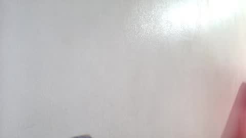 ana independent model online show from October 23, 2025, 8:13 am