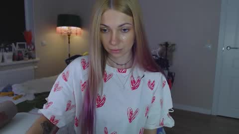 anita_moon_ online show from November 3, 2025, 12:57 am