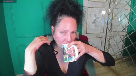 Snapshot of anita_muse chatting on December 1, 2024, 4:29 pm Anita online show from December 1, 2024, 4:29 pm