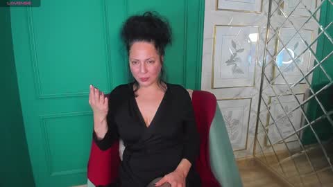 Snapshot of anita_muse chatting on December 1, 2024, 7:36 pm Anita online show from December 1, 2024, 7:36 pm