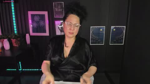 Snapshot of anita_muse chatting on January 5, 2025, 1:56 am Anita online show from January 5, 2025, 1:56 am