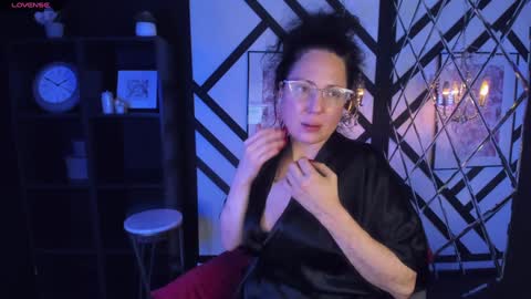 Snapshot of anita_muse chatting on February 7, 2025, 1:04 am Anita online show from February 7, 2025, 1:04 am