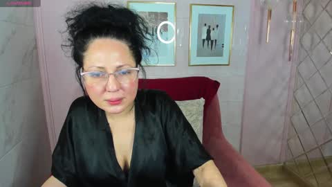 Snapshot of anita_muse chatting on February 8, 2025, 11:34 pm Anita online show from February 8, 2025, 11:34 pm