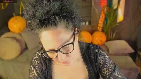 Anita online show from November 1, 2025, 9:17 pm