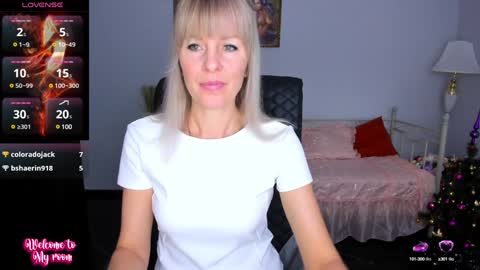 Snapshot of anita_tayson chatting on December 19, 2024, 6:56 am Anita online show from December 19, 2024, 6:56 am