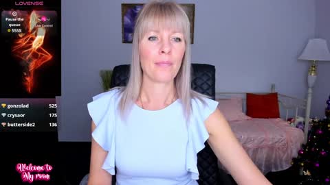Snapshot of anita_tayson chatting on December 31, 2024, 9:53 am Anita online show from December 31, 2024, 9:53 am