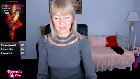 Snapshot of anita_tayson chatting on January 23, 2025, 9:50 am Anita online show from January 23, 2025, 9:50 am