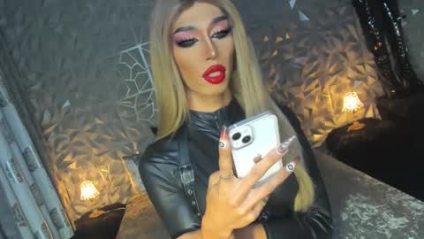 Snapshot of anitacruisze chatting on January 9, 2025, 5:22 pm Miss Ann online show from January 9, 2025, 5:22 pm