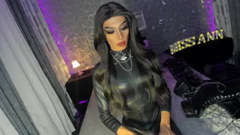 Snapshot of anitacruisze chatting on January 19, 2025, 11:53 pm Miss Ann online show from January 19, 2025, 11:53 pm