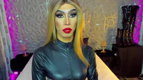 Snapshot of anitacruisze chatting on January 31, 2025, 2:07 pm Miss Ann online show from January 31, 2025, 2:07 pm