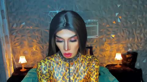 Snapshot of anitacruisze chatting on February 23, 2025, 5:18 pm Miss Ann online show from February 23, 2025, 5:18 pm