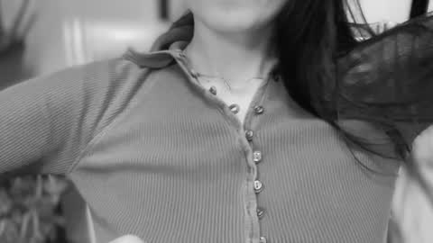 Anje online show from March 9, 2025, 2:32 pm