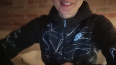 Anje online show from December 14, 2025, 6:56 pm