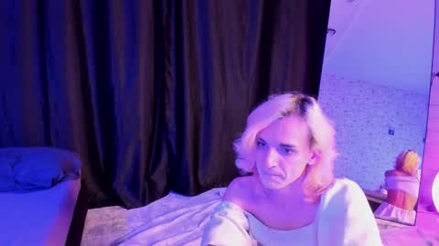 Angel online show from October 24, 2025, 6:26 pm