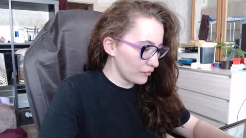 Snapshot of ankey_rayah chatting on December 9, 2024, 4:34 am Nameless online show from December 9, 2024, 4:34 am