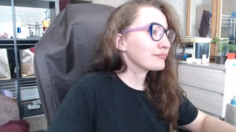 Snapshot of ankey_rayah chatting on December 9, 2024, 7:39 am Nameless online show from December 9, 2024, 7:39 am