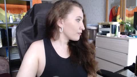 Snapshot of ankey_rayah chatting on December 19, 2024, 8:02 am Nameless online show from December 19, 2024, 8:02 am