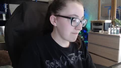 Snapshot of ankey_rayah chatting on January 10, 2025, 11:33 am Nameless online show from January 10, 2025, 11:33 am